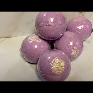 Lavender Essential Oil Bath Bomb